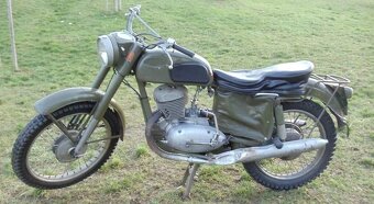 3x vojenské moto - 3