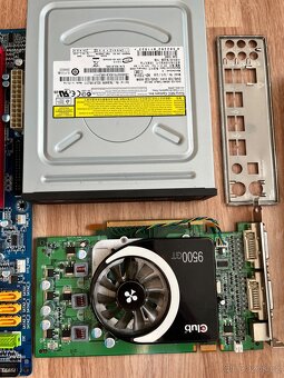 Starší komponenty skoro komplet pc - 3