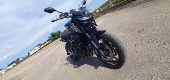 Yamaha MT 09 - 3