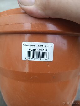 Kolena k instalatérské trubce - 3