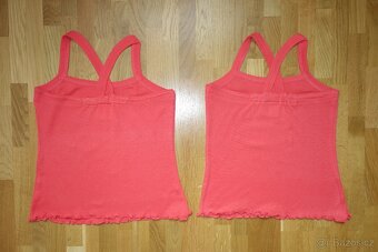 2x tričko na ramínka pro dvojčata vel.122 - 3