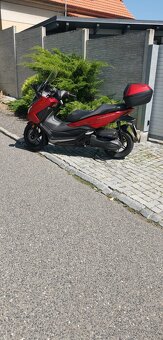 prodám zánovní Honda Forza 350 Smart top box - model 2025 - 3