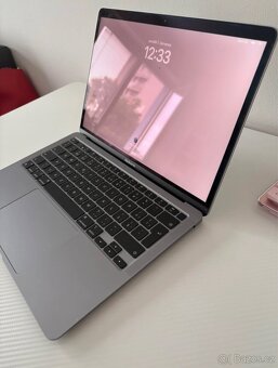 MacBook - 3