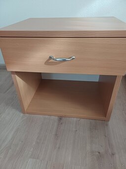 Komoda, toaletní a noční stolek - 3