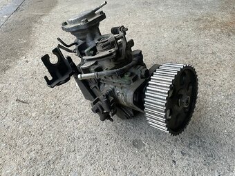 Mechanické čerpadlo Nissan Patrol y61 - 3