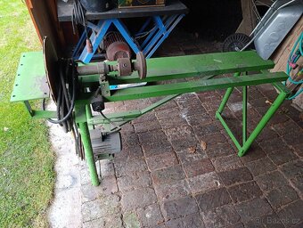 Soustruh na dřevo a bruska - 3