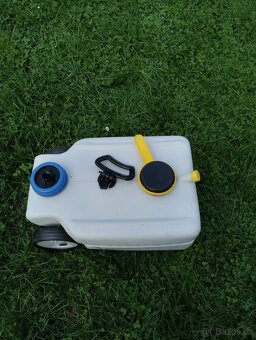 PRODAM NAHRADNI DILY KE KARAVANU NEBO OBYT.AUTA - 3