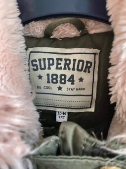 Krásná dívčí bunda - 3