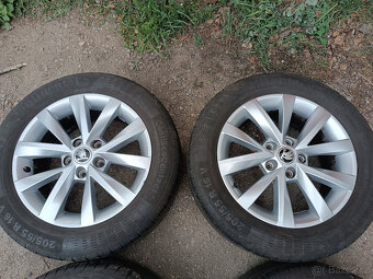 Škoda Octavia III - alu 6,5x16 et46 + letní 205/55/16 - 3