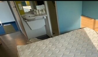 24x postel z hotelu vcetne matrace a toperu 150x200cm - 3