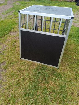 Přepravní box pro psy do auta - 3