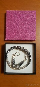 Elegantní dárkový set, v kluxusní krabičce, náramek a náušni - 3