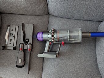 Tyčový vysavač Dyson V11 - 3