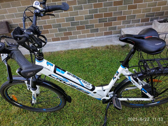 Pěkné městské elektrokolo Crussis e-City 1.13. - 3