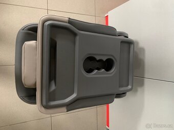 Prodám prostřední sedadlo VW Multivan T7 Kůže - 3