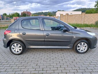 ► Peugeot 206+ 1.1 TRENDY 108tis.km Nová STK reg. 4/2011◄ - 3
