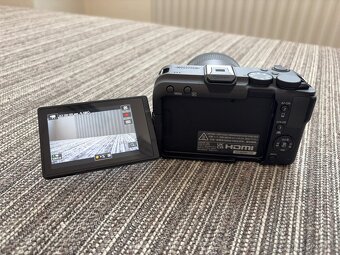 Canon EOS R50 V + RF-S 14-30 mm f/4-6,3 IS STM - 3