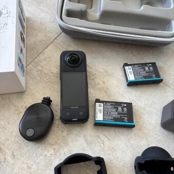 INSTA 360 X4 - 3
