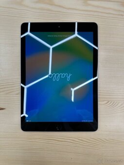 Ipad 6 - 3