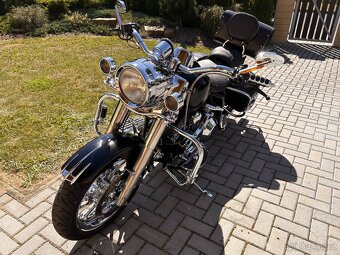 HARLEY-DAVIDSON ROAD KING CLASSIC FLHRCI - 3