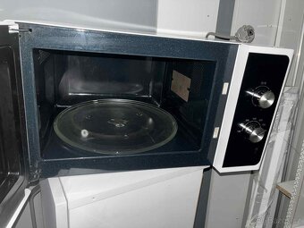 Mikrovlnka Samsung - 3