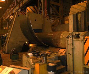 Zakružovačka tříválcová hydraulická THYSSEN typ Bduwo 150/4 - 3