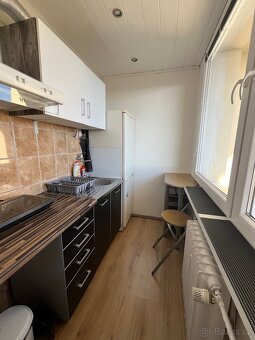 byt 1+1, Praha 9 - Prosek, balkon, blízko metra a mhd - 3