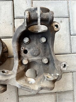 BMW 5 E60E61 těhlice náboj kola - 3