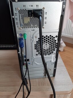 Stolní počítač - 3