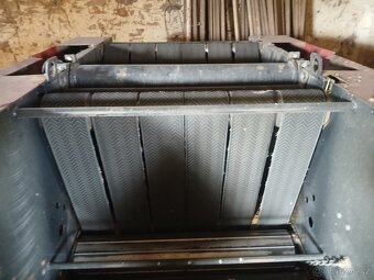 LIS na kulaté balíky CASE RB 454  s řezáním - 3