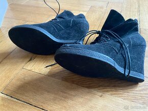 Černé kotníčkové krásné boty vel. 39 - 3