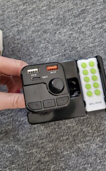 Bluetooth přehravač do auta - 3