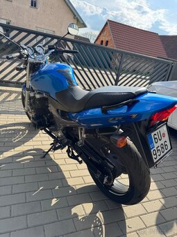 Kawasaki ZR-7, 2004 - 3