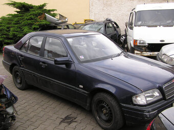 Mercedes C w202 - použité náhradní díly z tohoto vozu - 3