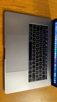 Apple MacBook Pro 2017 15” i7 512GB - 3