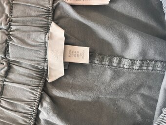 Dámské kraťasy H&M – nové, vel. M, šedo-olivové - 3