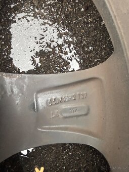 Alu kola z VW Tiguan 215/65/16 Good Year Zimní 7 mm - 3