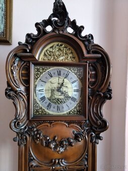 Podlahové hodiny. - 3