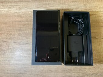 Motorola Edge 40 Pro 256 gb - 3