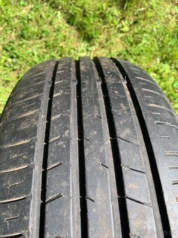 2x pneu 215/60 R16 95H – vzorek v pořádku - 3