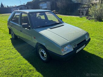 Škoda Favorit r.v. 1990, najeto 33 000 km - 3