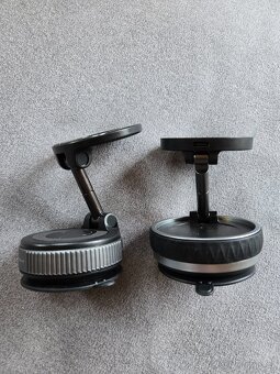 Magnetický držák a magnetická nabíječka - 3