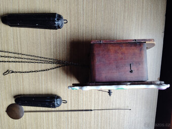 Porcélánové hodiny - 3