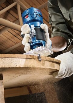 Bosch Professional Horní frézka GKF 550 - 3