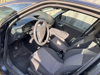 Opel Meriva 1,6i- 74kw, r. 05 - 3