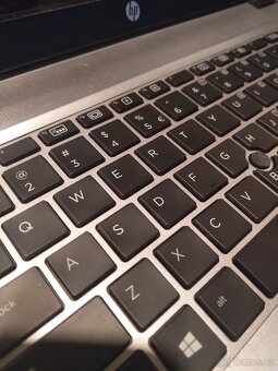 HP 840 G3, i5-6300U, 16GB, 256GB SSD, 2560x1440 display - 3