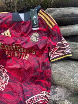 Real Madrid dres - 3