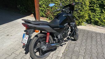Honda CB125F - 3