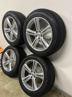 P: ALU KOLA VOLVO 5x108 8X18 ET42 NOVÉ PNEU 245/50/R18 - 3