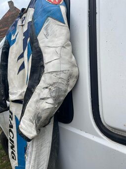 Kožená moto kombinéza PSIHUBÍK za 1000,-Kč - 3
